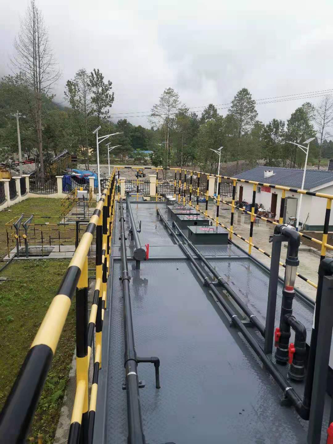 林芝市墨脫縣格當(dāng)鄉(xiāng)污水處理廠配套設(shè)備材料安裝調(diào)試工程項目