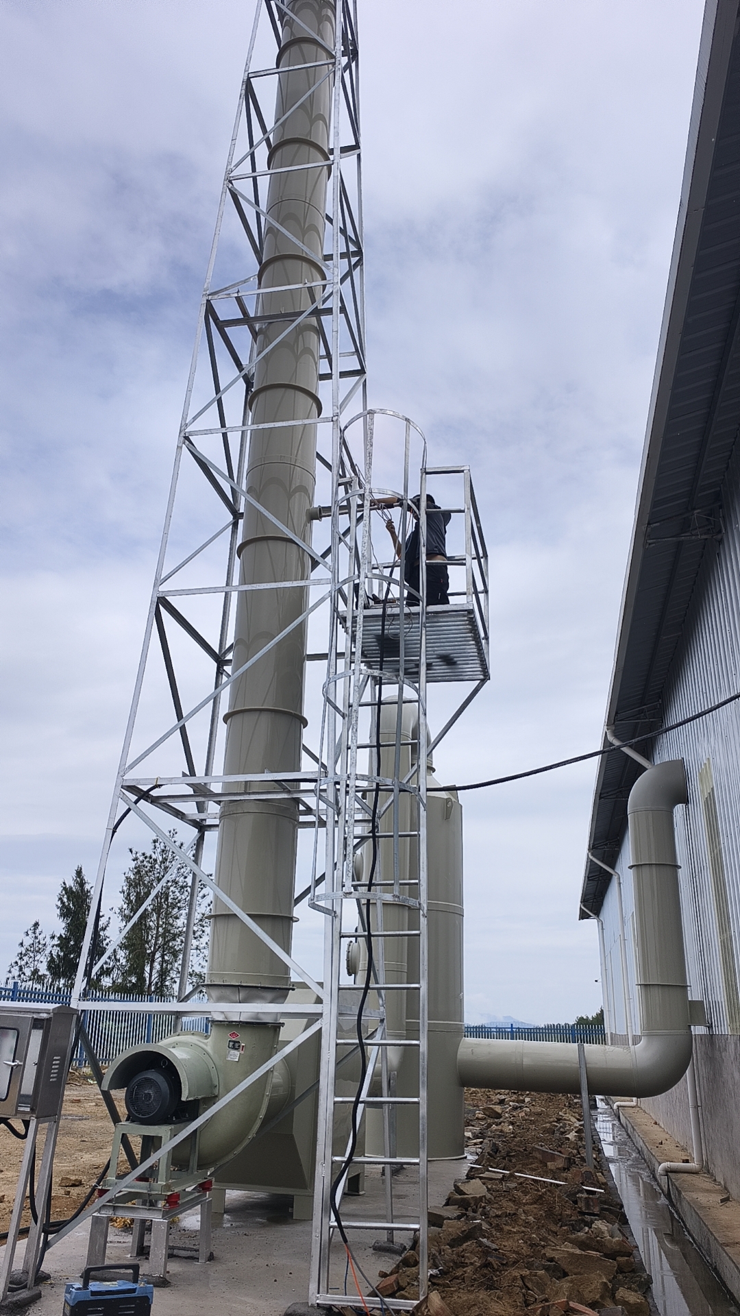 熱烈祝賀由我公司巴中乾興產業園區建設投資有限公司環境保護項目順利完工！